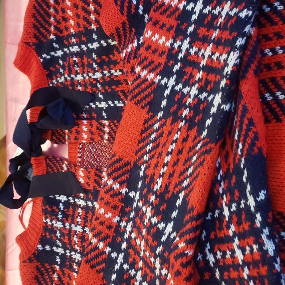 Sweater - Picture 7 of 8